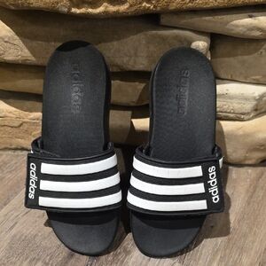 Adidas- Boy's Or Girl's Black and White Striped Slides - Size: 3 Youth
